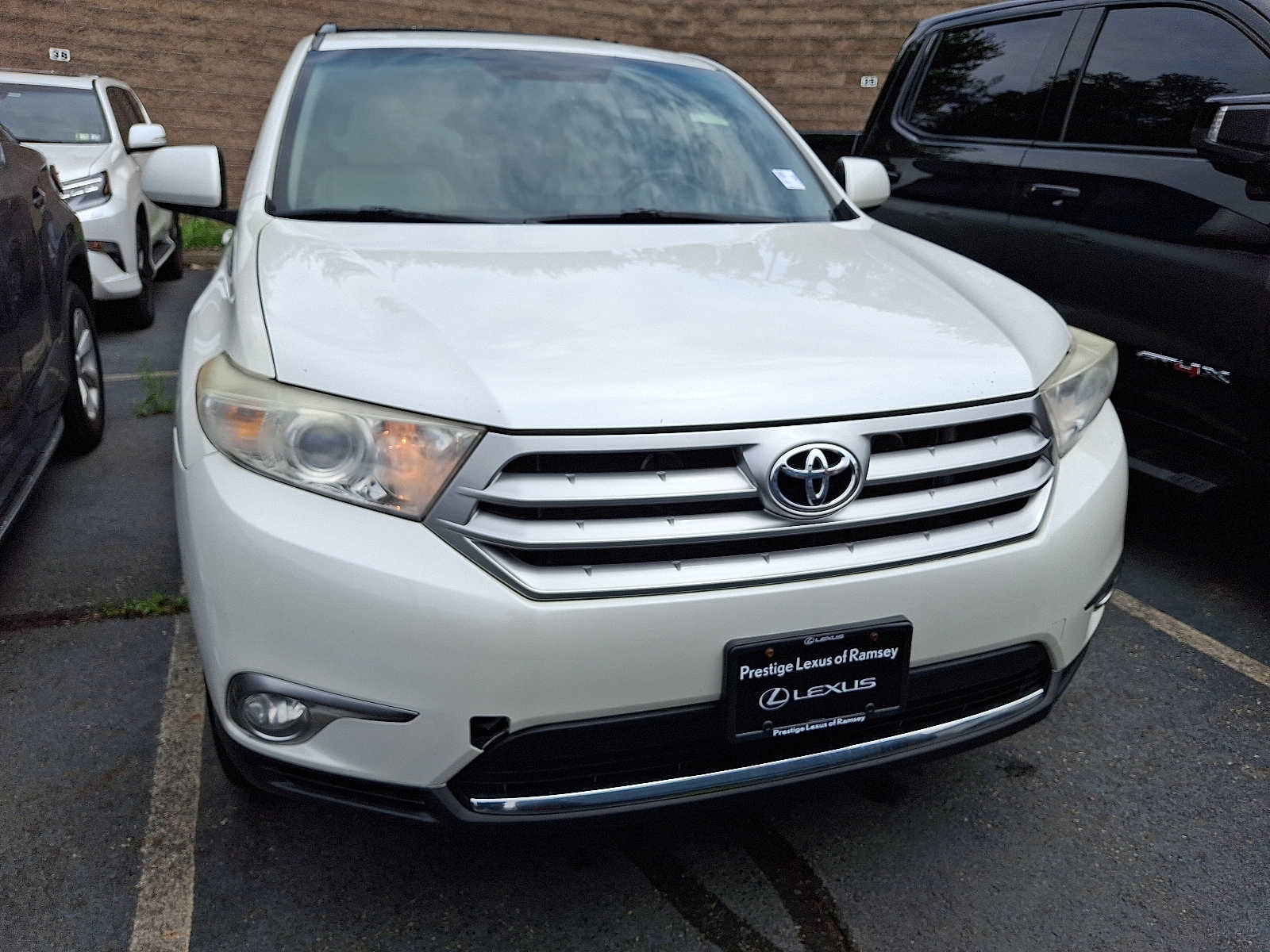 Thumbnail: 2011 Toyota Highlander - 2