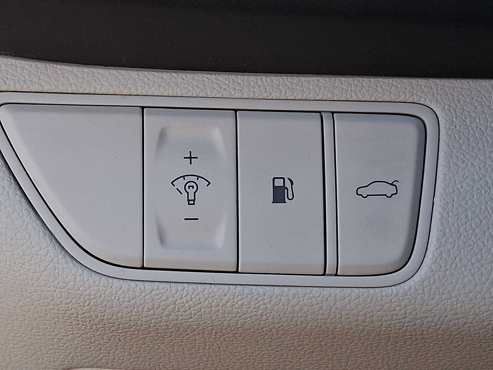 Thumbnail: 2023 Genesis G70 - 25