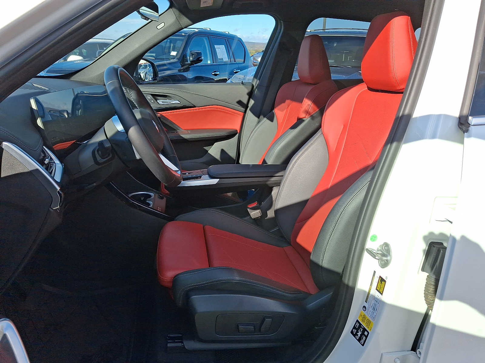 Thumbnail: 2023 BMW X1 - 10