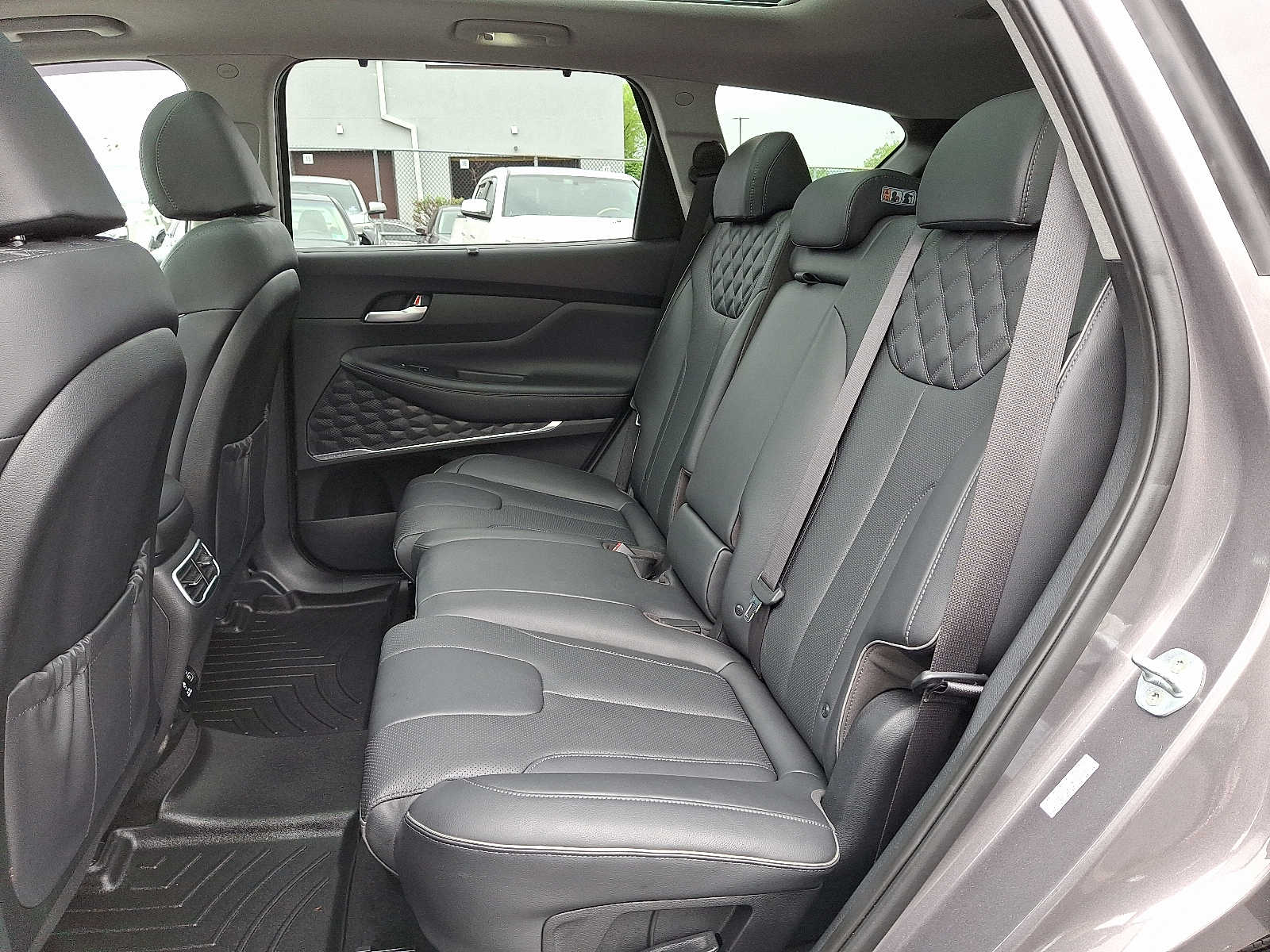 2022 Hyundai Santa Fe Limited 8
