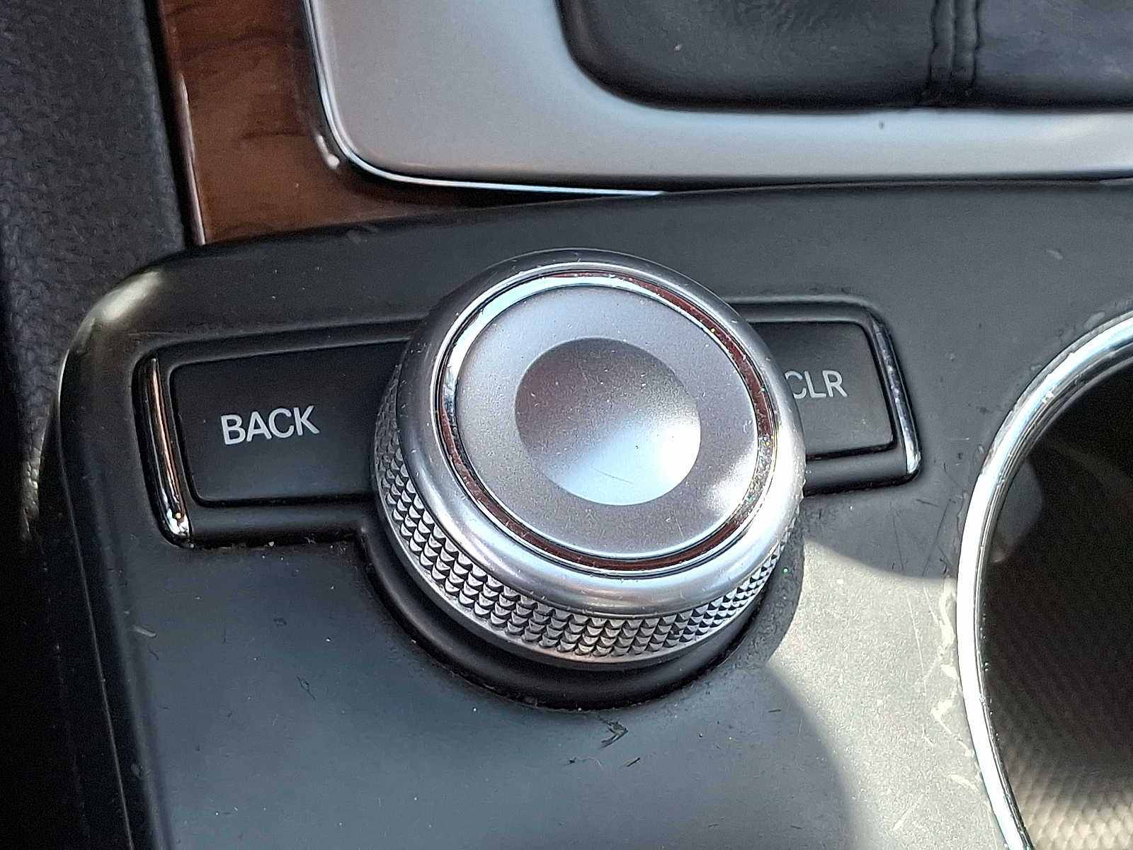 Thumbnail: 2010 Mercedes-Benz GLK - 21