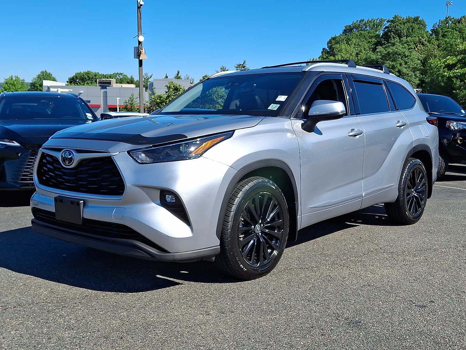 Thumbnail: 2022 Toyota Highlander - 1