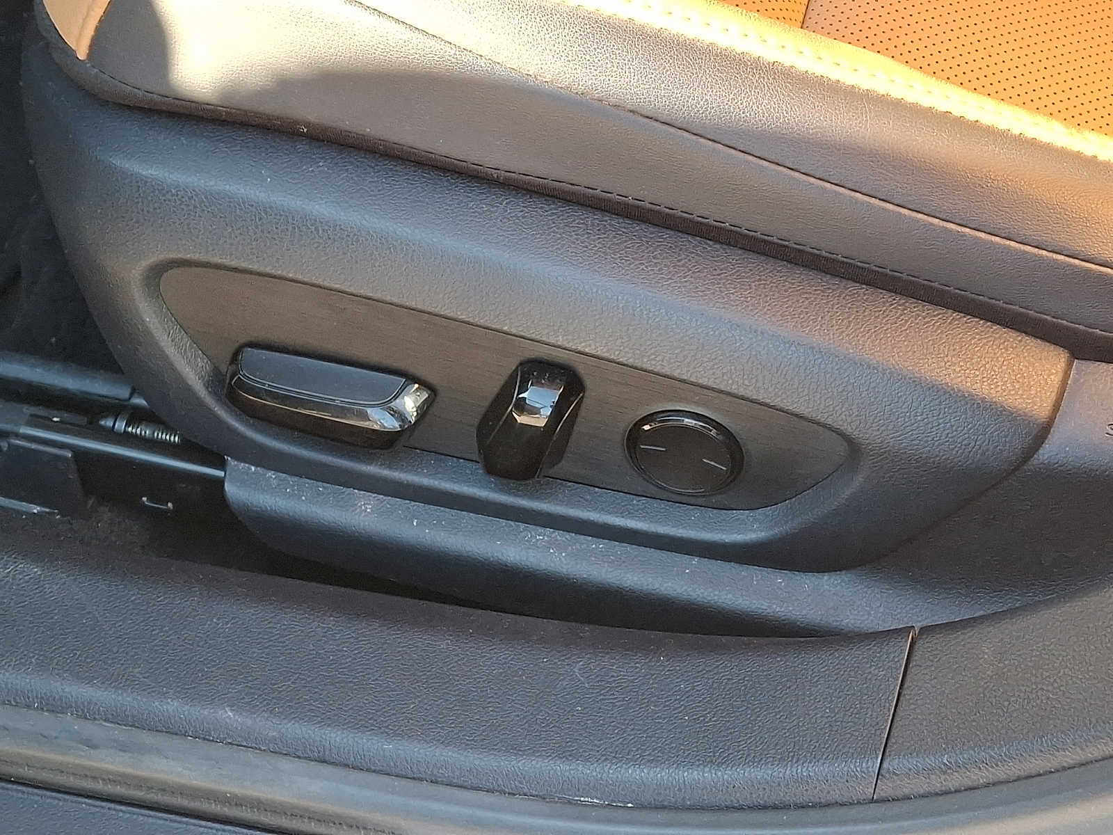 Thumbnail: 2023 Lexus ES - 12