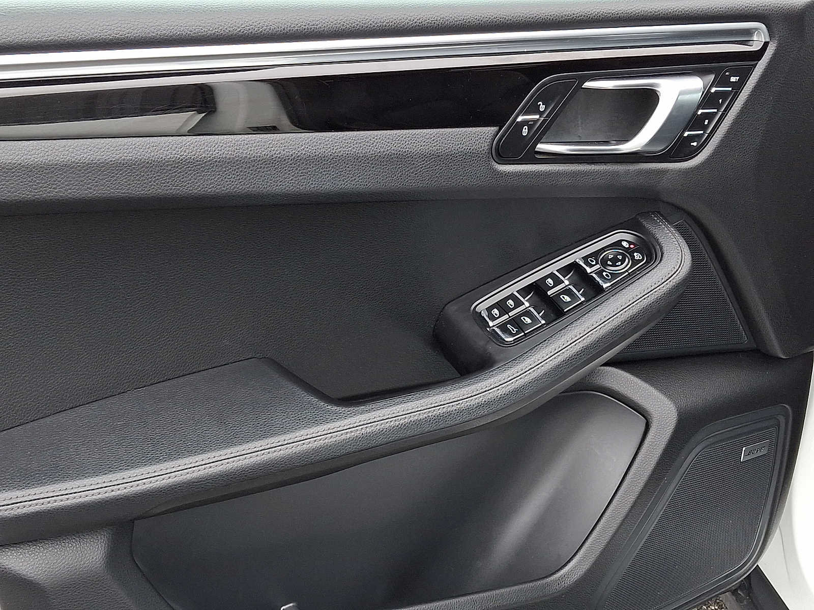 Thumbnail: 2019 Porsche Macan - 9