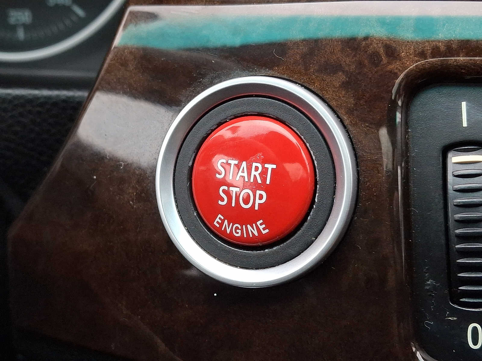 Thumbnail: 2010 BMW 3 Series - 21