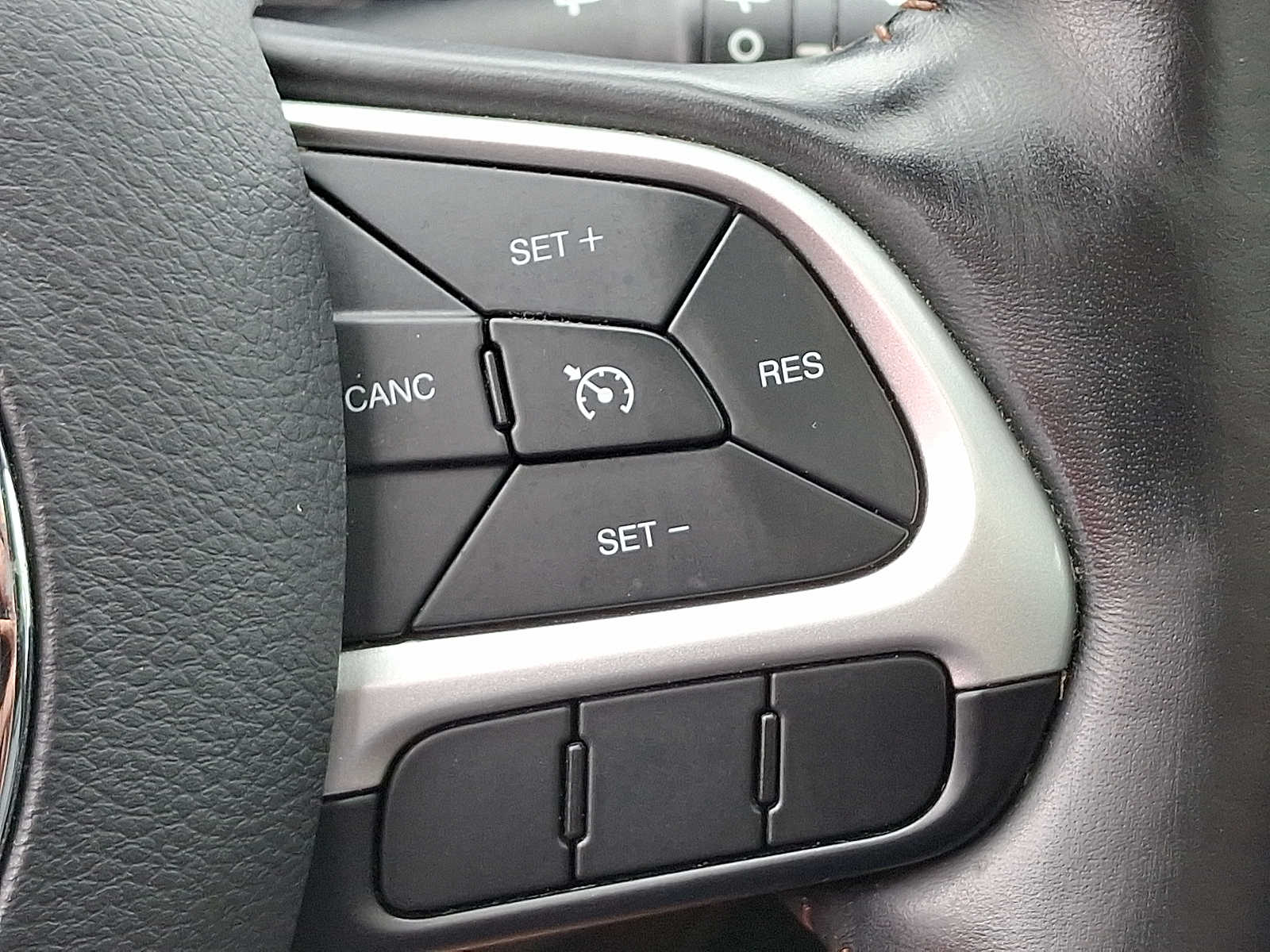 Thumbnail: 2019 Jeep Compass - 18