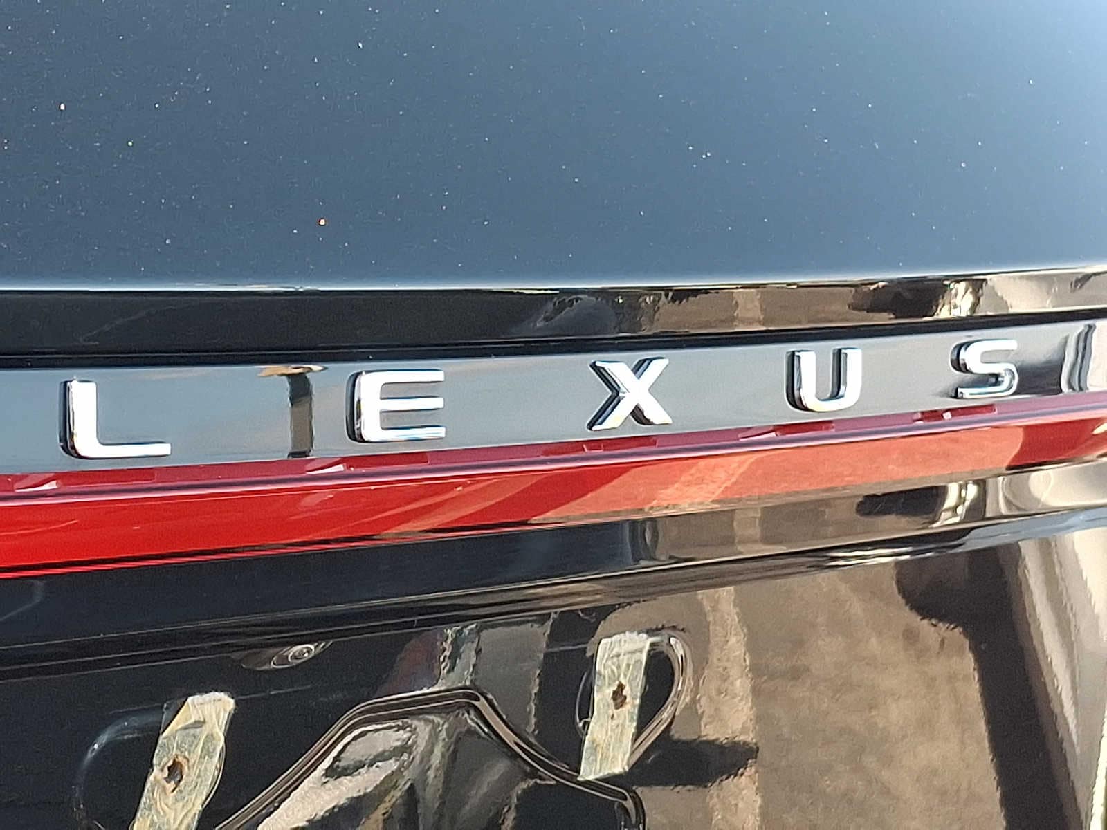 Thumbnail: 2023 Lexus RX - 28