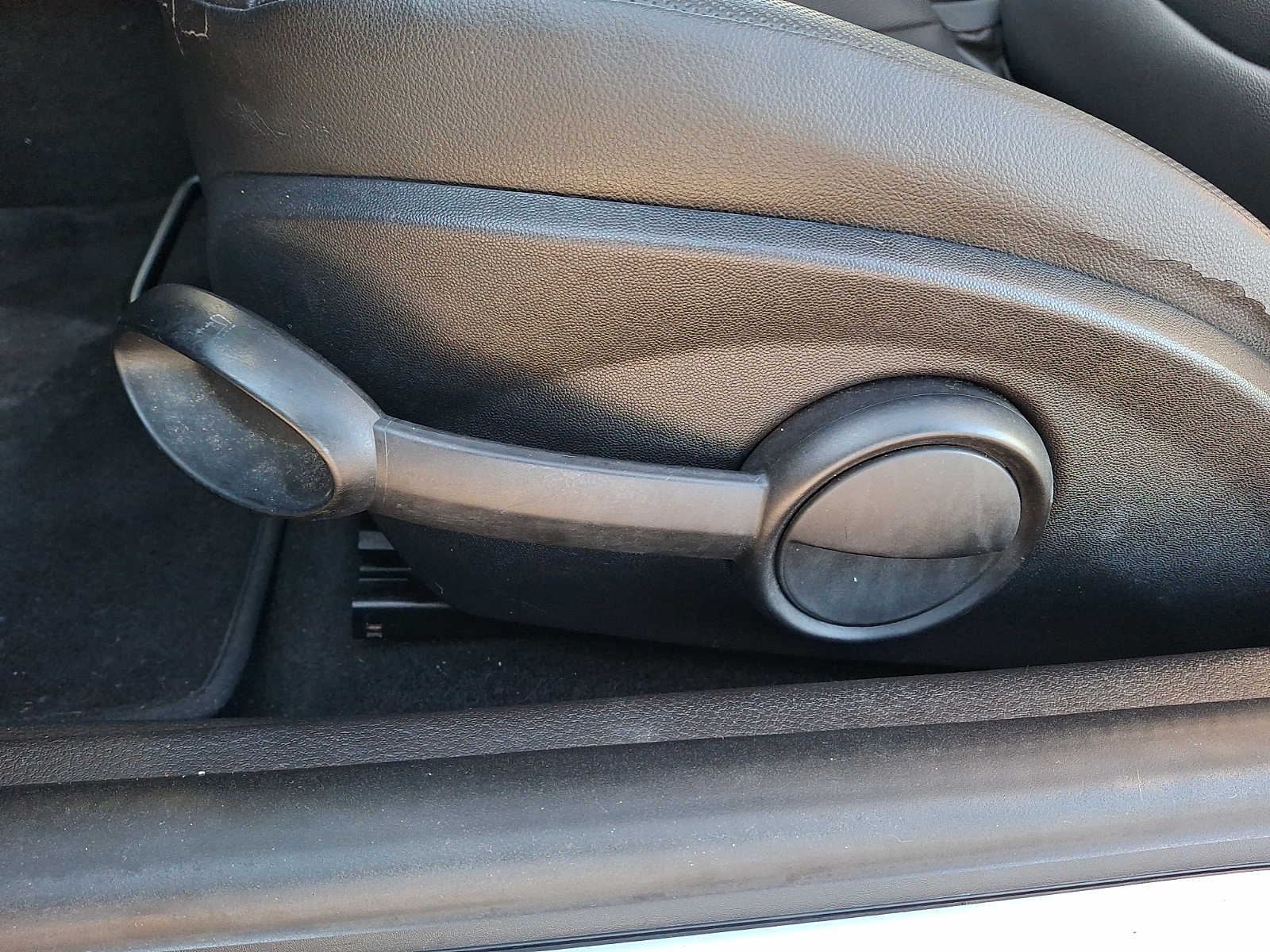 Thumbnail: 2013 MINI Cooper Hardtop - 12