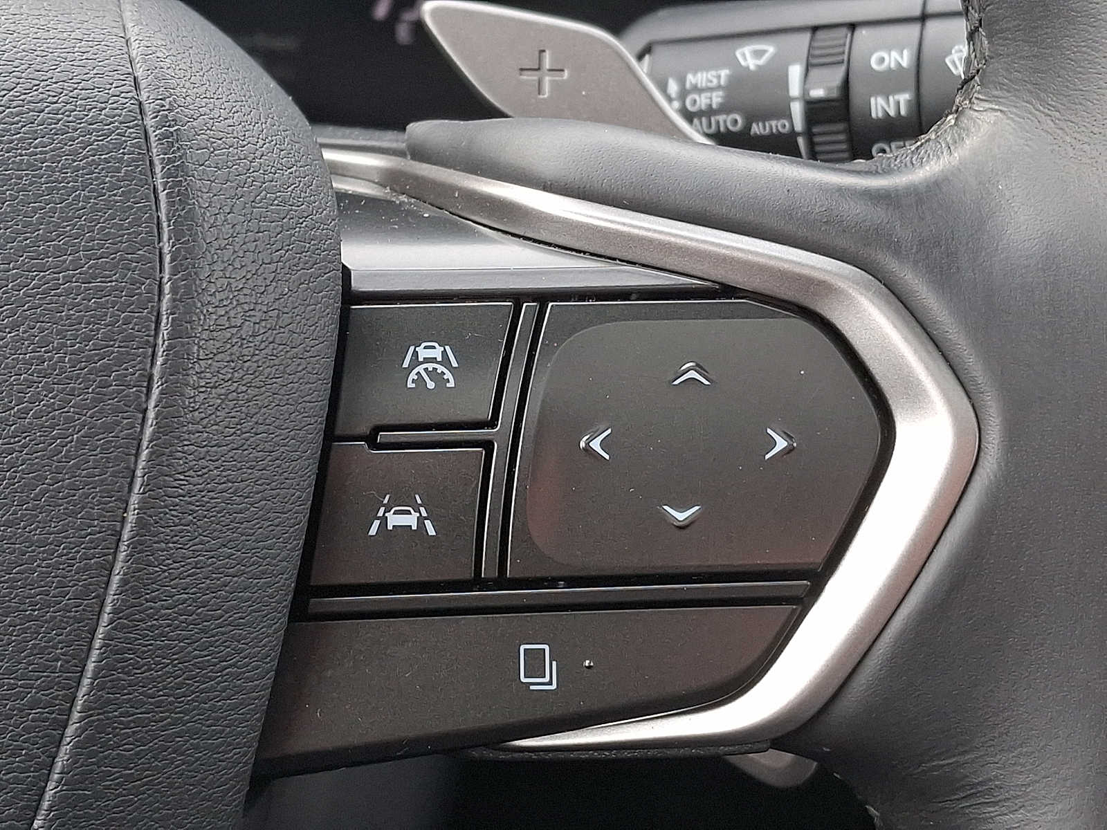 Thumbnail: 2023 Lexus RX - 18