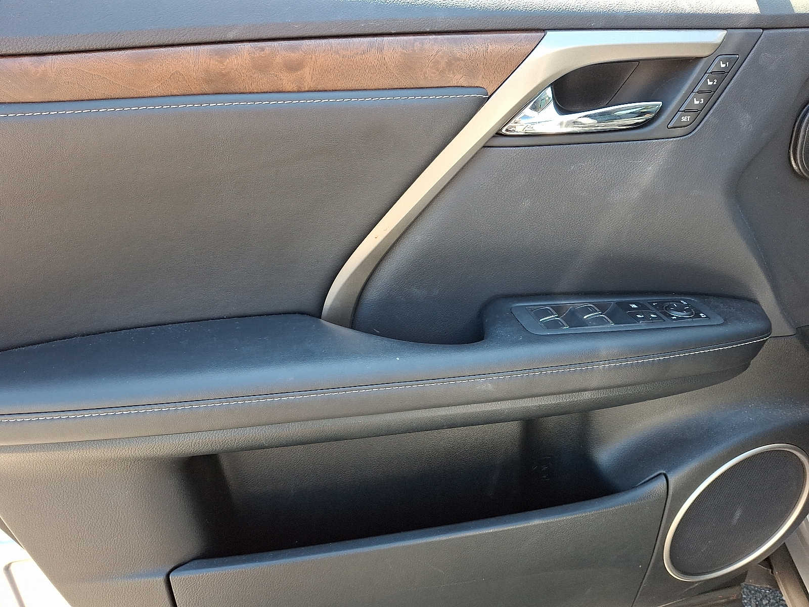 Thumbnail: 2022 Lexus RX - 11