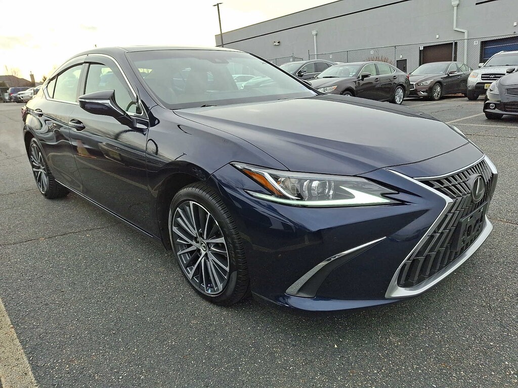 Used 2022 Lexus ES 350 Sedan
