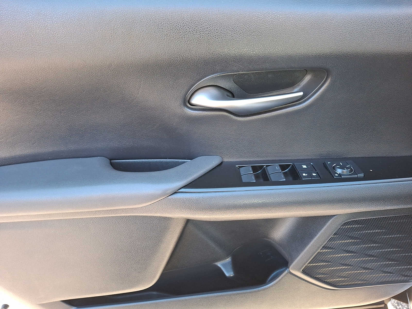 Thumbnail: 2019 Lexus UX - 9