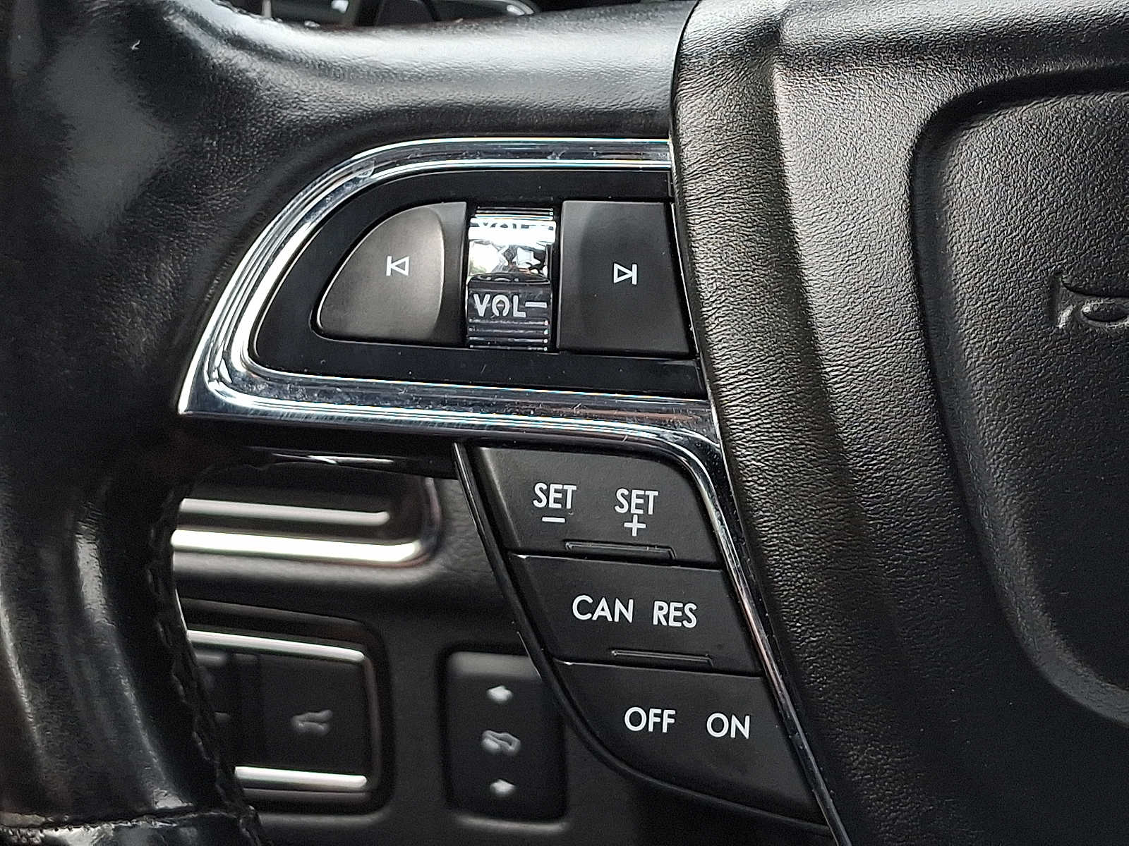 Thumbnail: 2018 Lincoln Navigator - 18