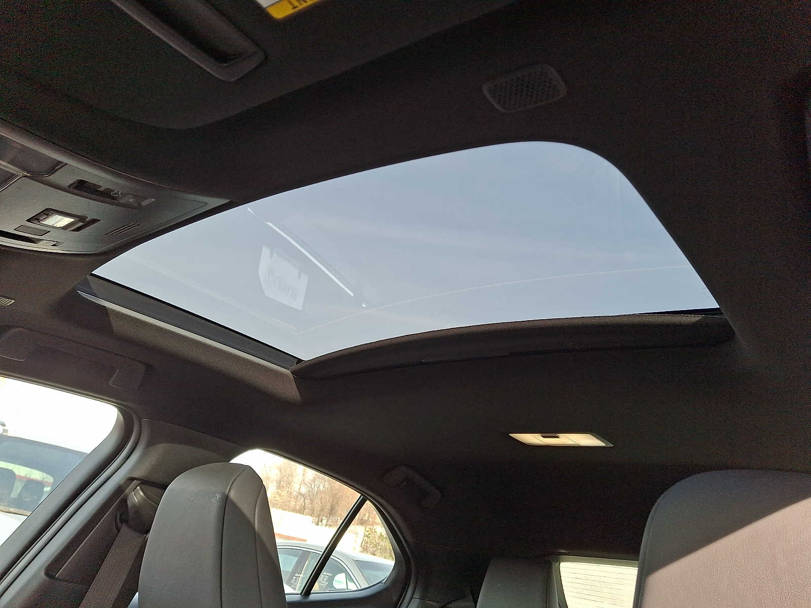 Thumbnail: 2023 Lexus UX - 11