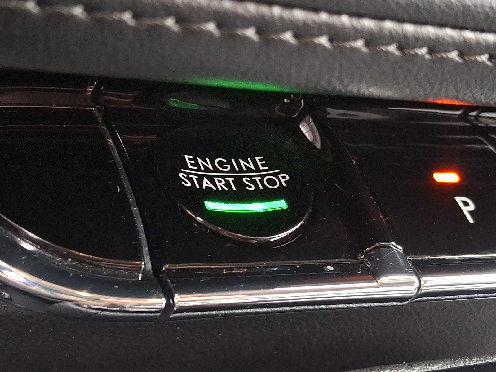 Thumbnail: 2023 Lincoln Nautilus - 22