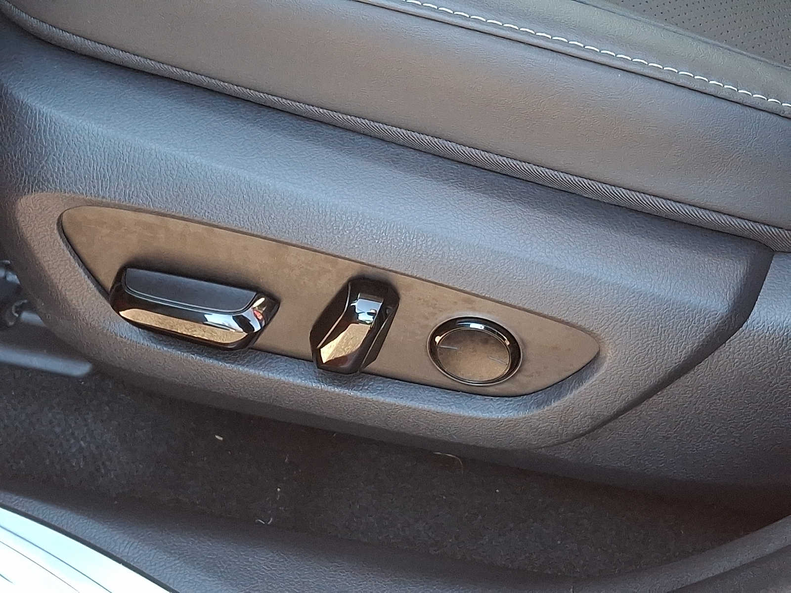 Thumbnail: 2025 Lexus NX - 12