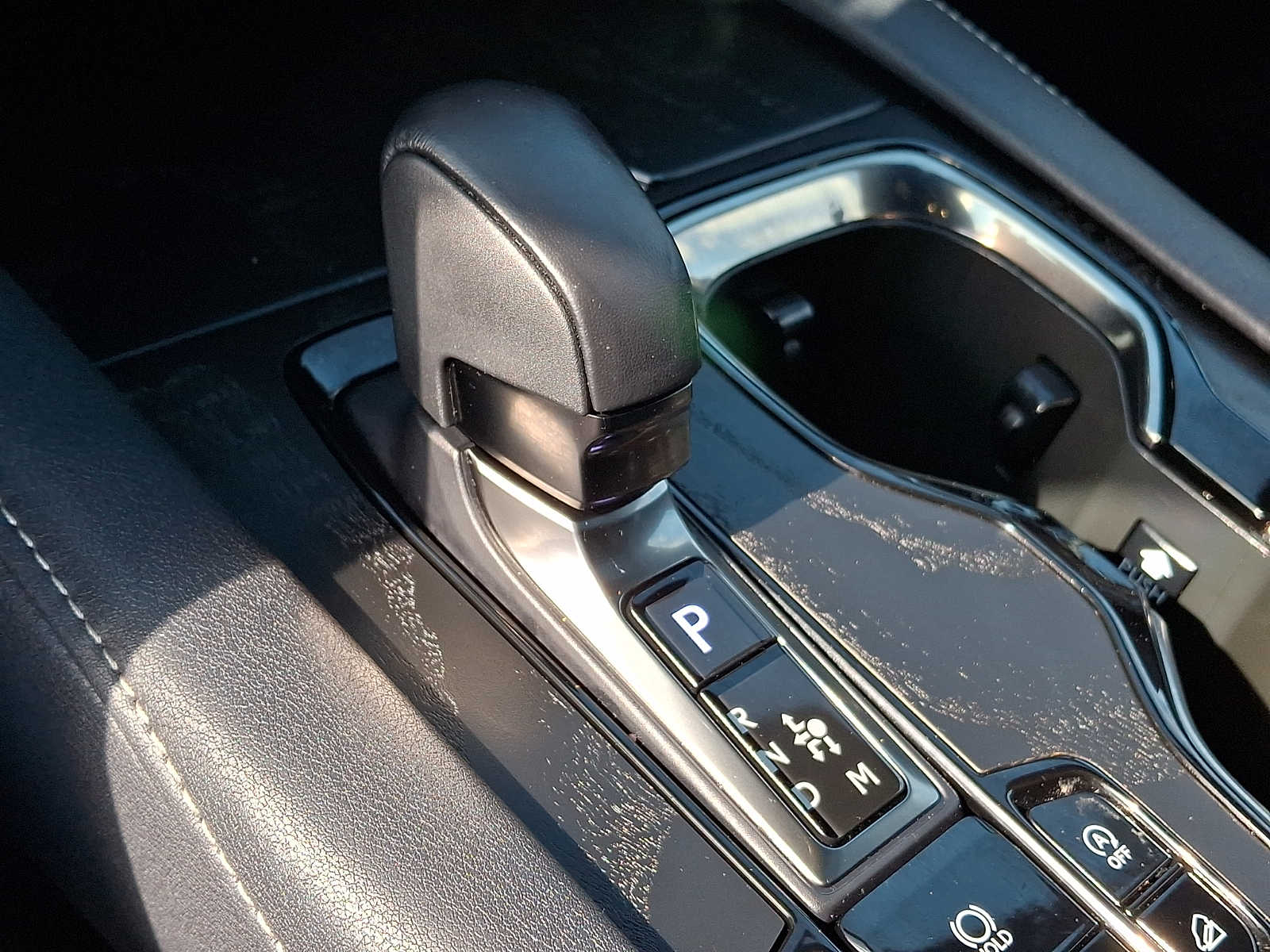 Thumbnail: 2024 Lexus RX - 12