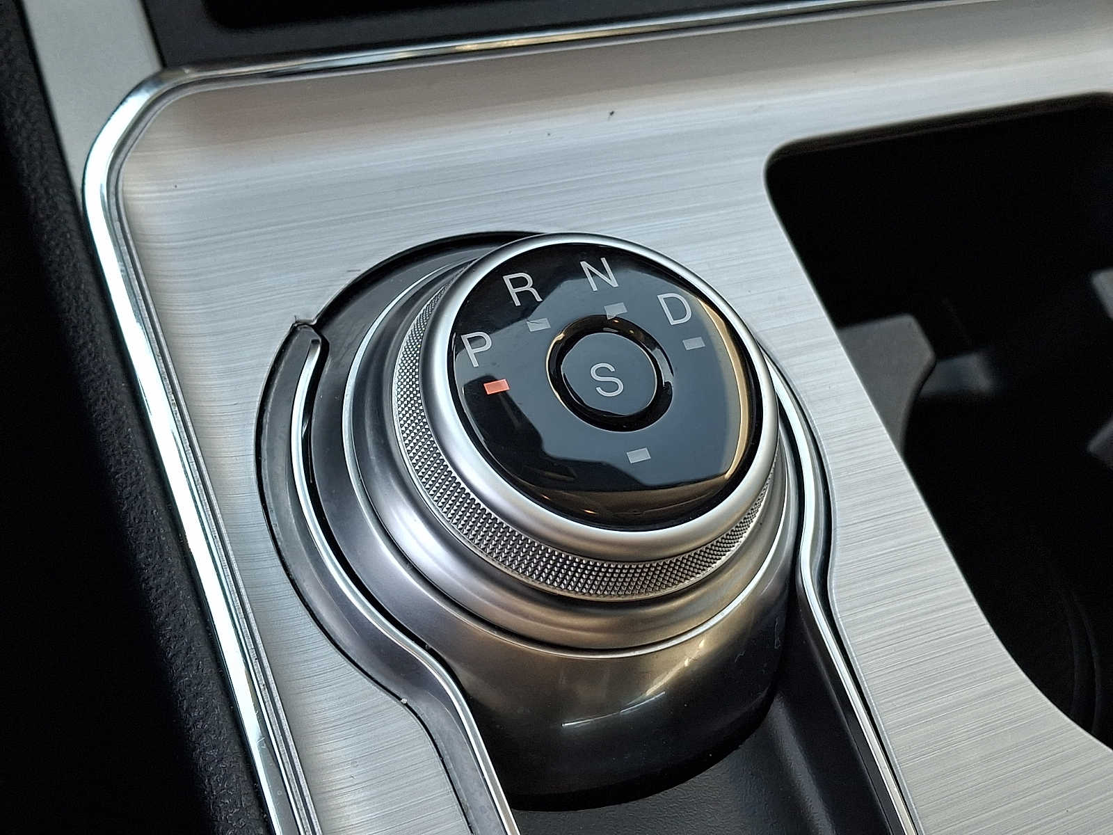 Thumbnail: 2022 Ford Edge - 12