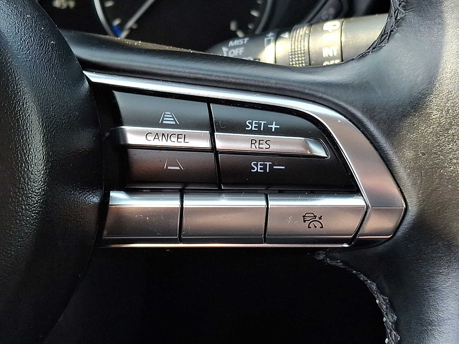 Thumbnail: 2023 Mazda CX-30 - 18