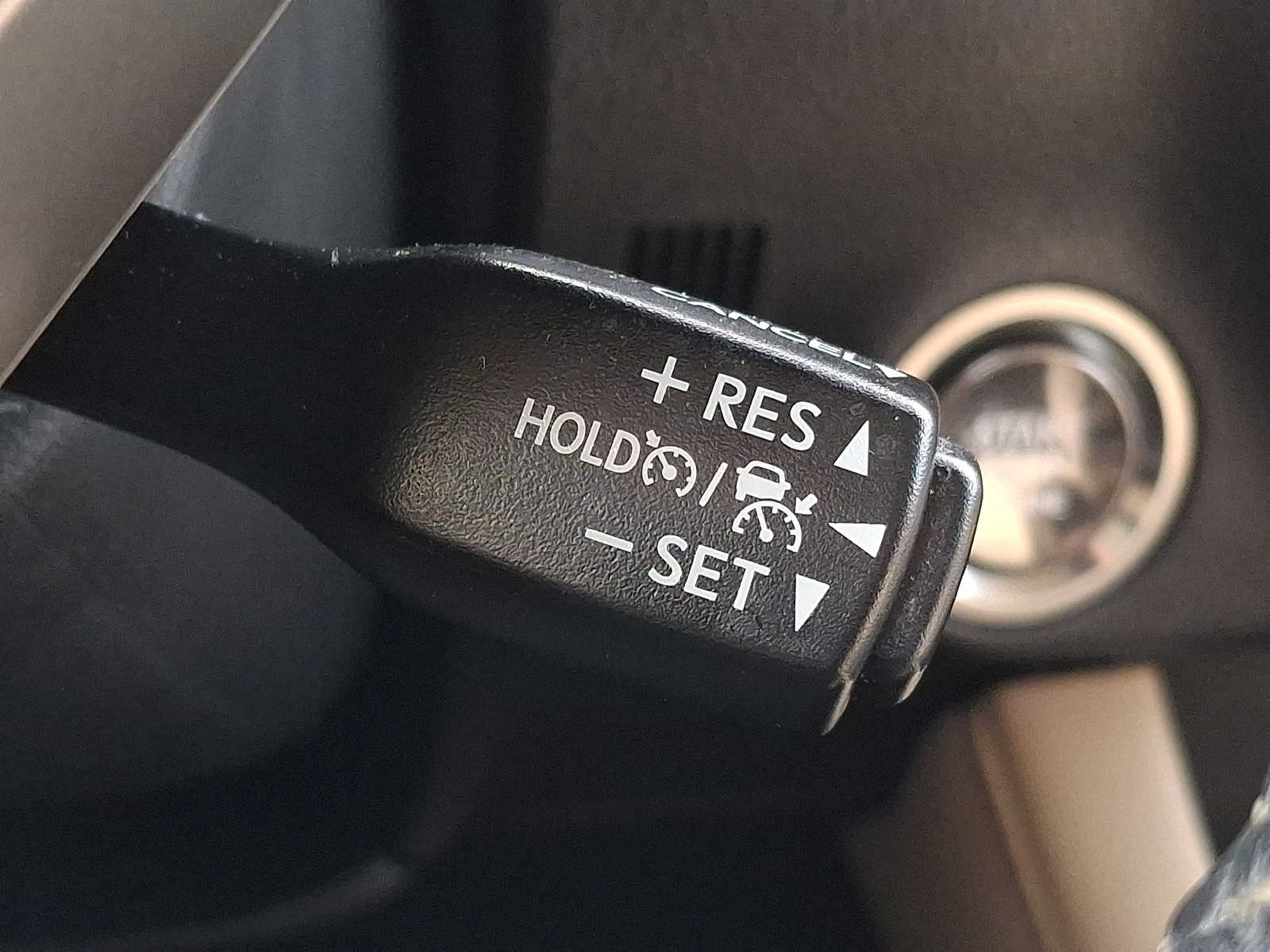 Thumbnail: 2022 Lexus RX - 18