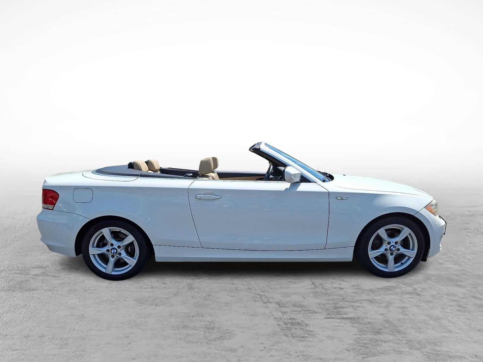 Thumbnail: 2012 BMW 1 Series - 4