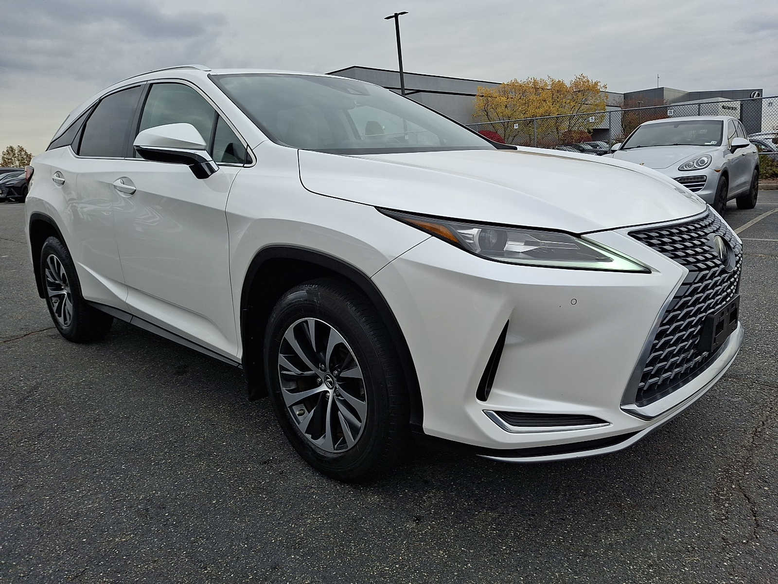 Thumbnail: 2020 Lexus RX - 3