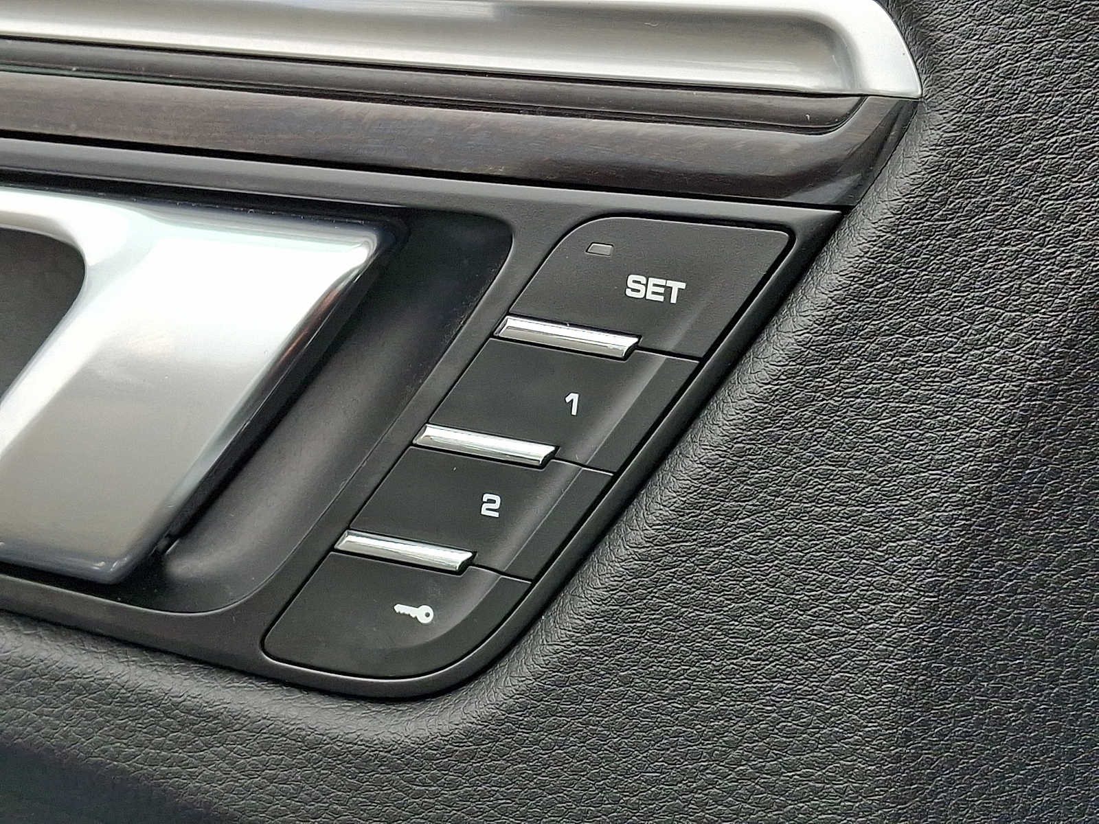 Thumbnail: 2019 Porsche Macan - 22