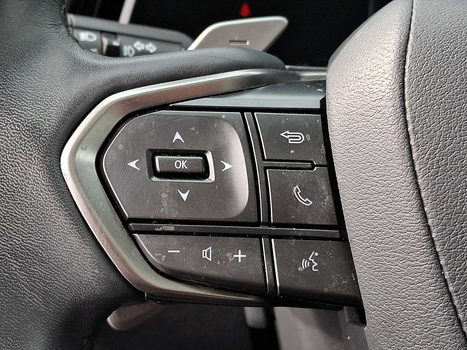 Thumbnail: 2023 Lexus RX - 15