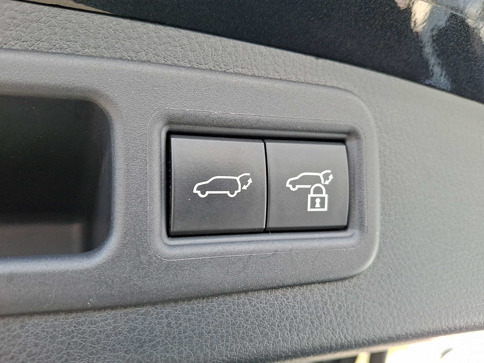 Thumbnail: 2023 Lexus RX - 27