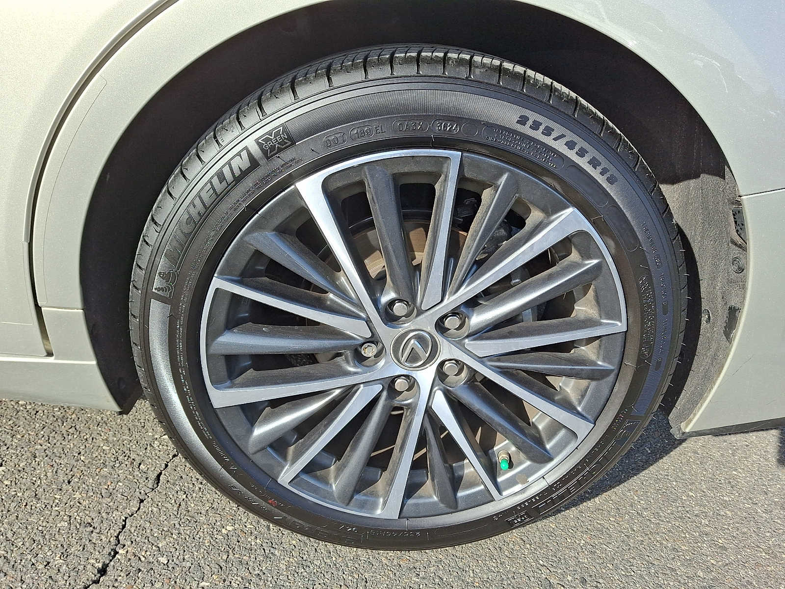 Thumbnail: 2025 Lexus ES - 7