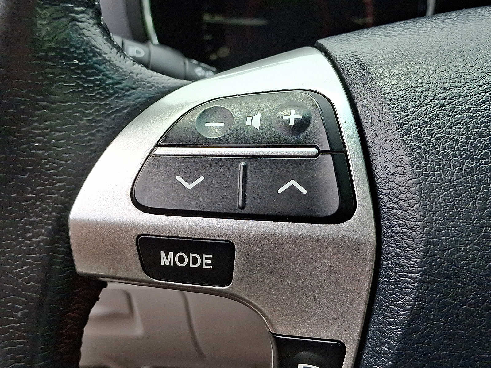 Thumbnail: 2011 Toyota Highlander - 19