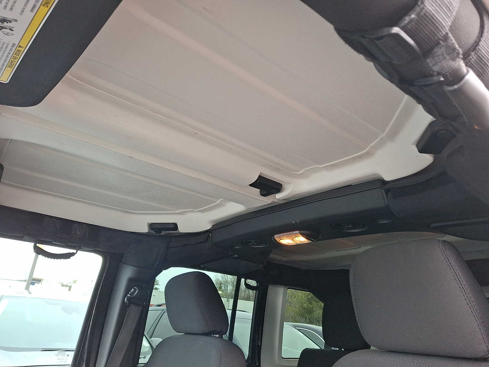 Thumbnail: 2018 Jeep Wrangler - 12