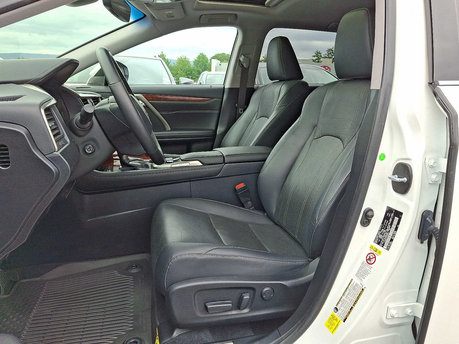 Thumbnail: 2019 Lexus RX - 11