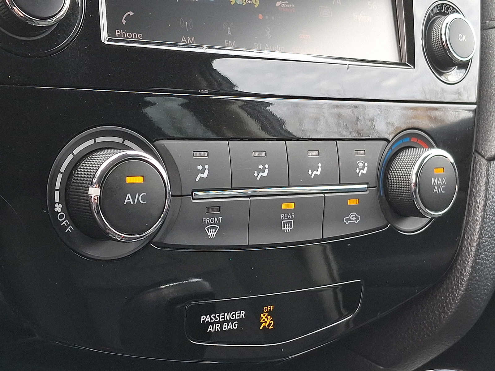 Thumbnail: 2019 Nissan Rogue - 12