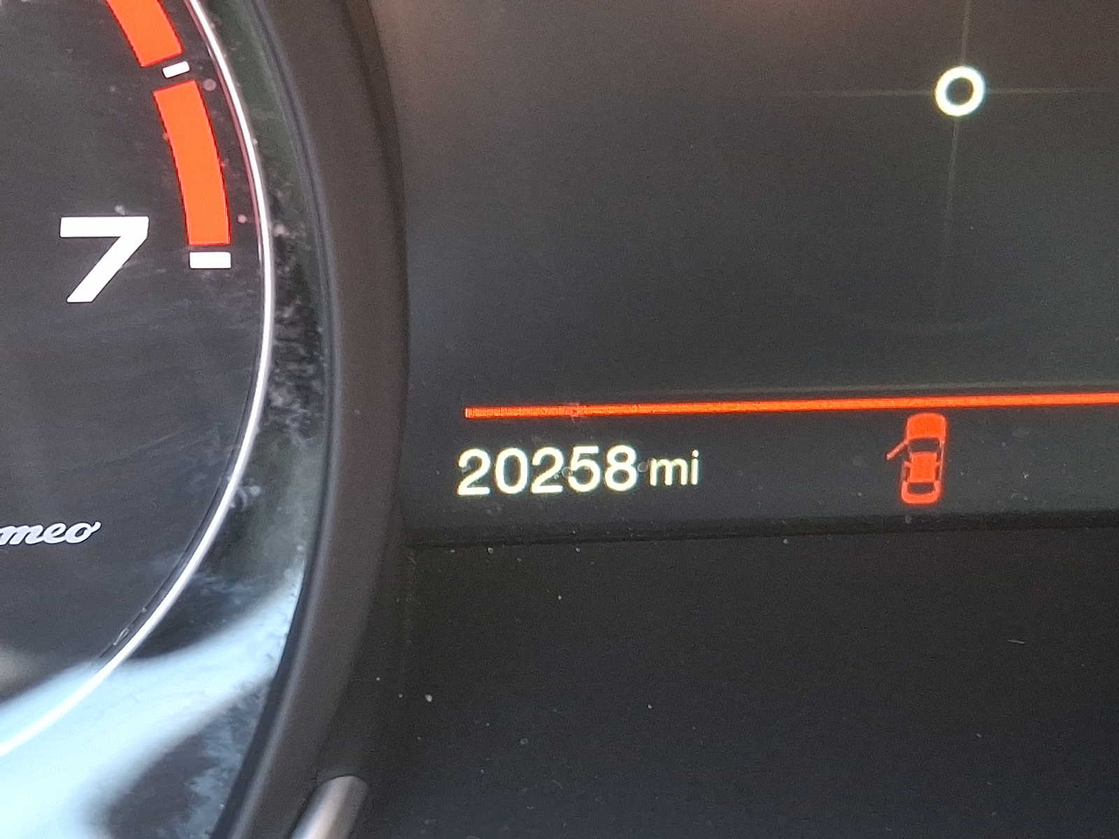 Thumbnail: 2018 Alfa Romeo Giulia - 16