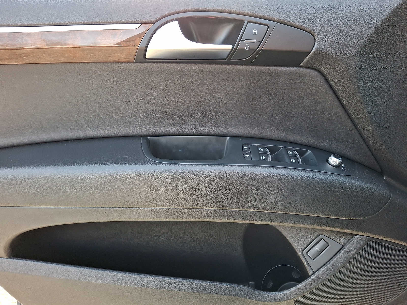 Thumbnail: 2012 Audi Q7 - 9