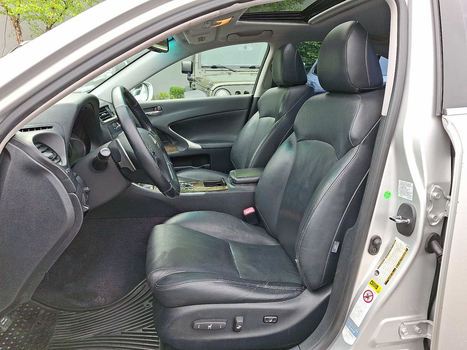 Thumbnail: 2009 Lexus IS - 10