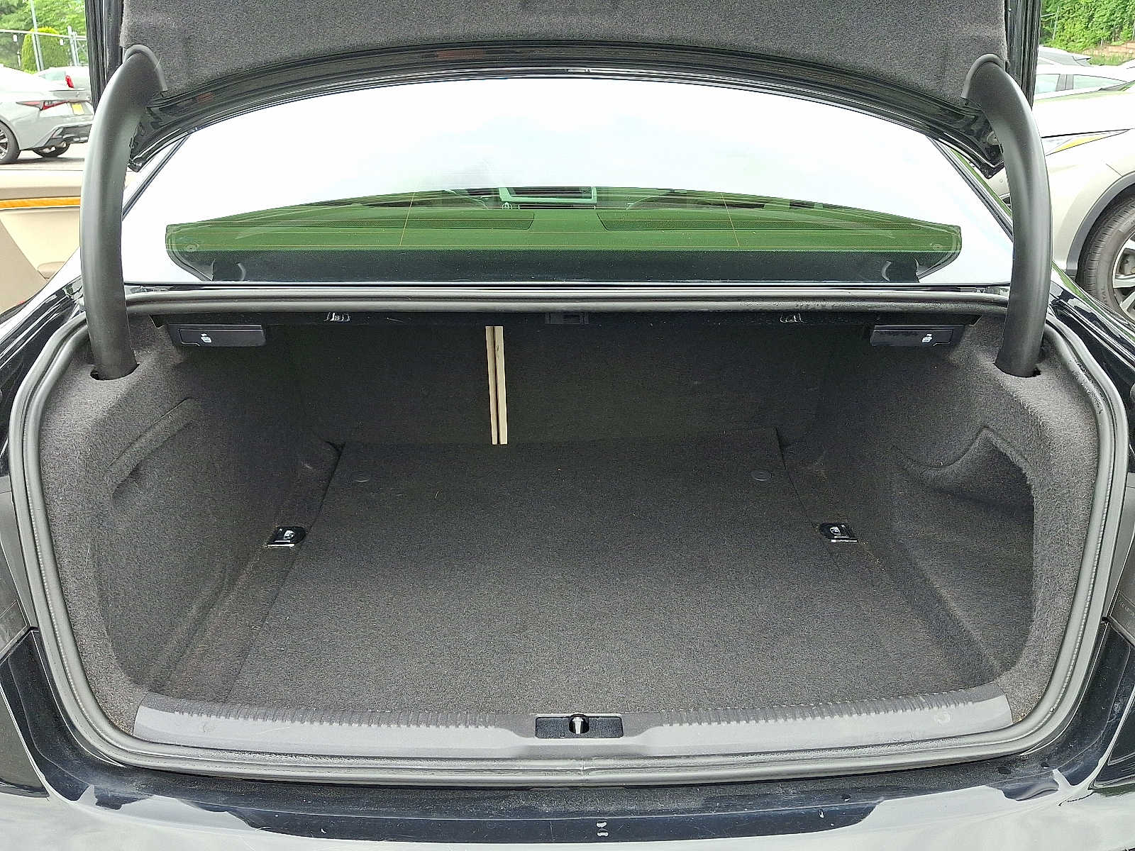Thumbnail: 2010 Audi A5 - 28