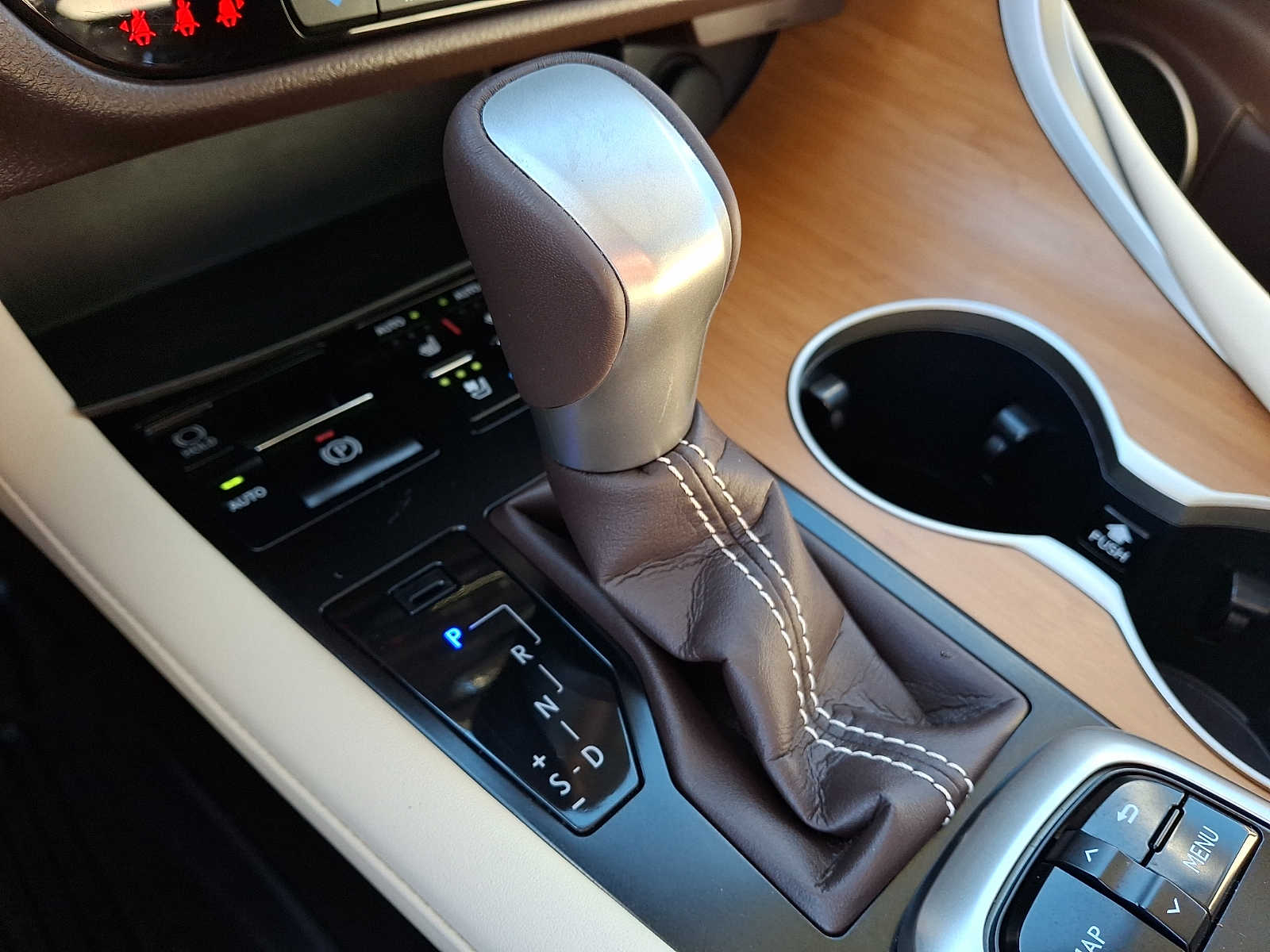 Thumbnail: 2018 Lexus RX - 11