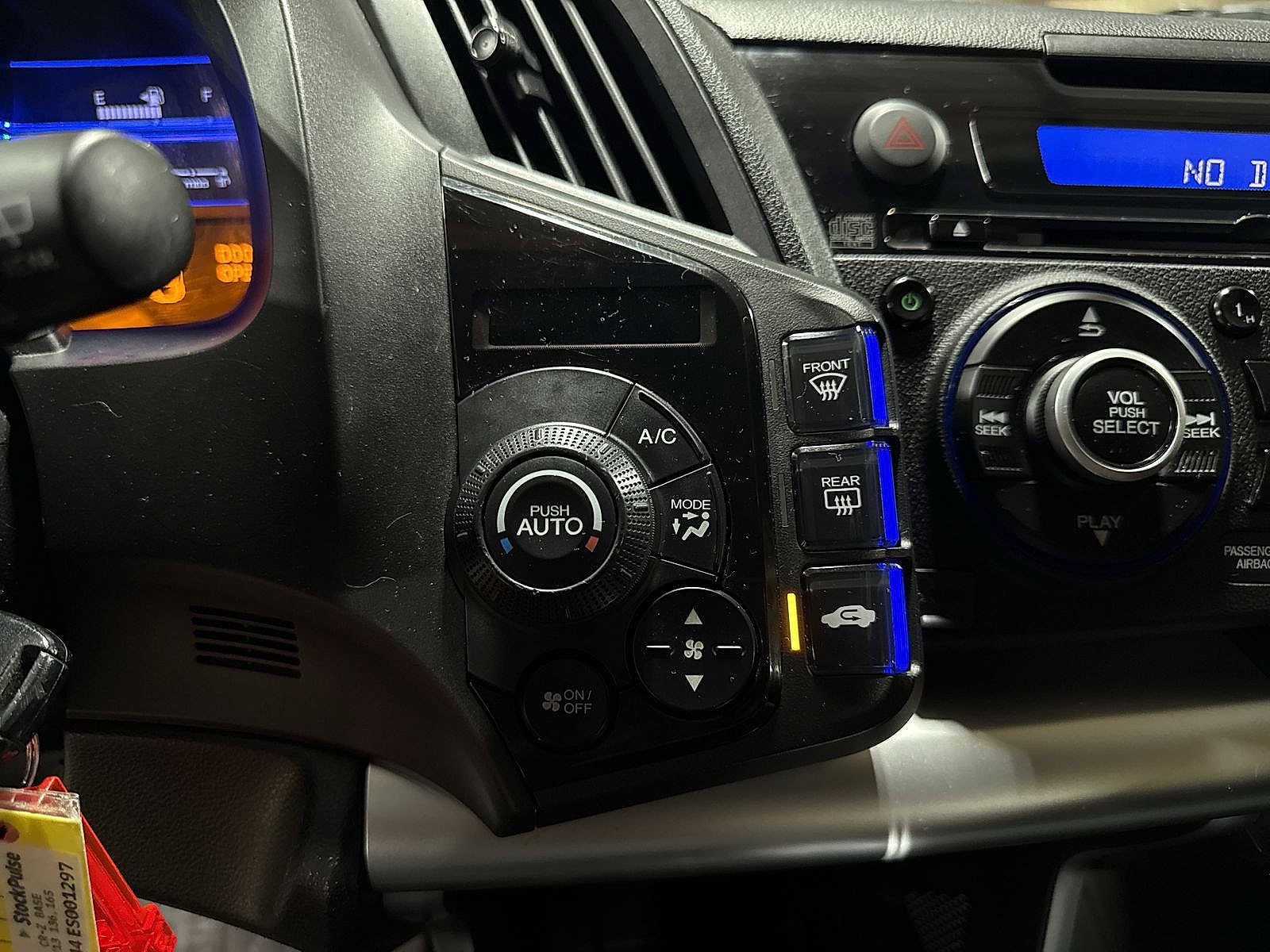 Thumbnail: 2014 Honda CR-Z - 21