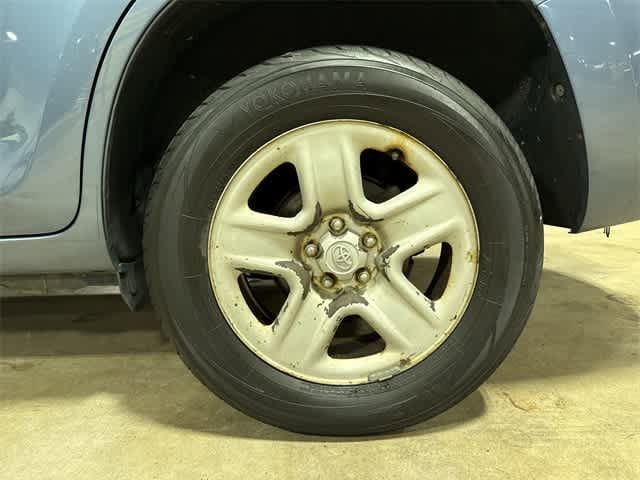 Thumbnail: 2011 Toyota RAV4 - 10
