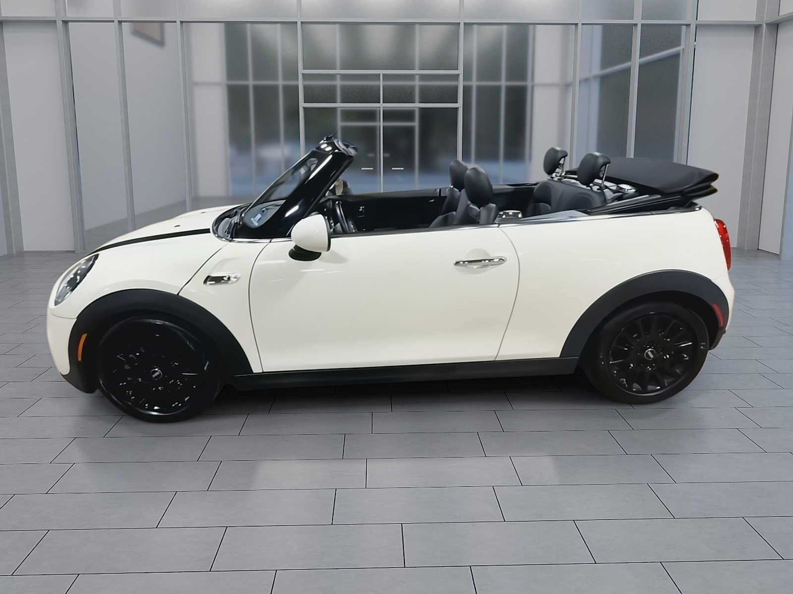 Thumbnail: 2019 MINI Cooper Convertible - 5