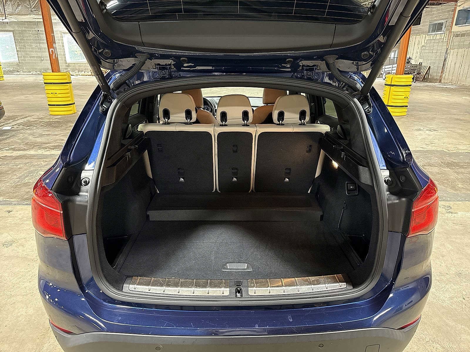 Thumbnail: 2019 BMW X1 - 11