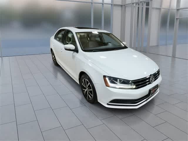 Thumbnail: 2017 Volkswagen Jetta - 2