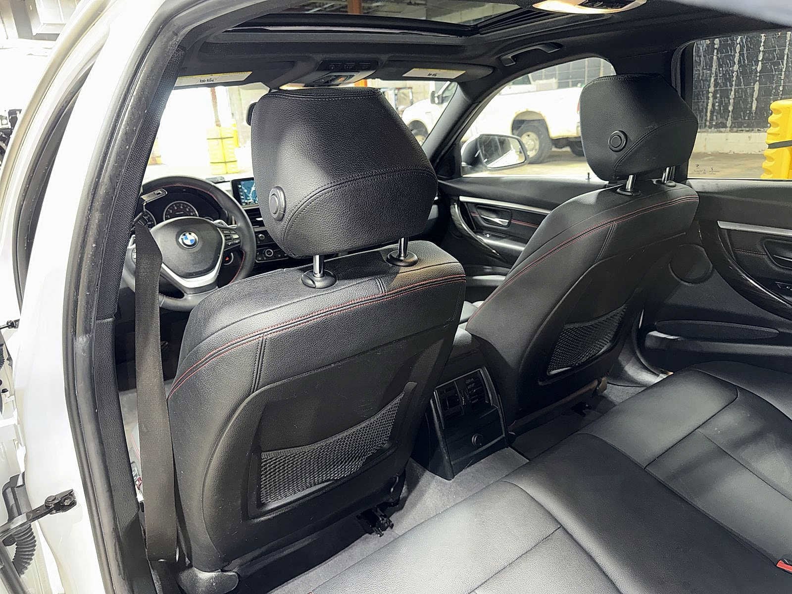 Thumbnail: 2017 BMW 3 Series - 29