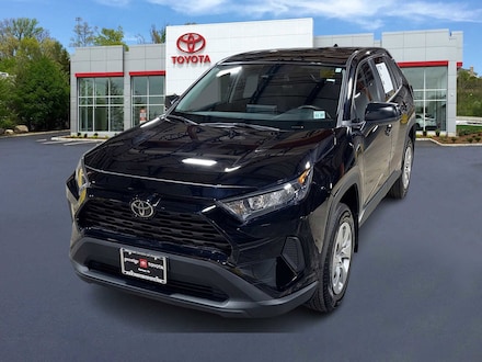 2022 Toyota RAV4 LE SUV