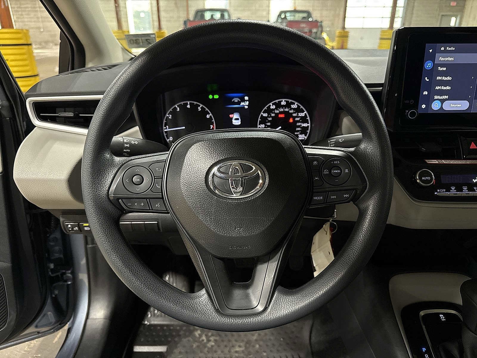 Thumbnail: 2025 Toyota Corolla - 18