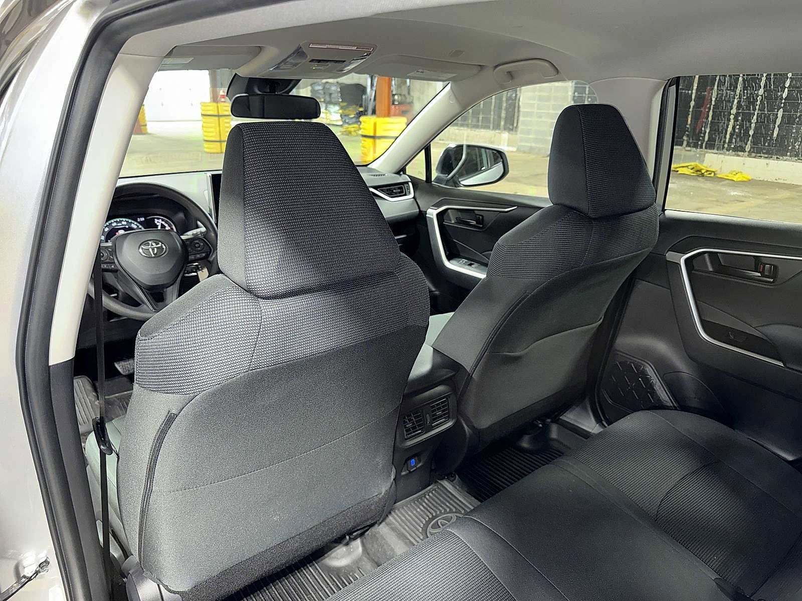 Thumbnail: 2023 Toyota RAV4 - 26