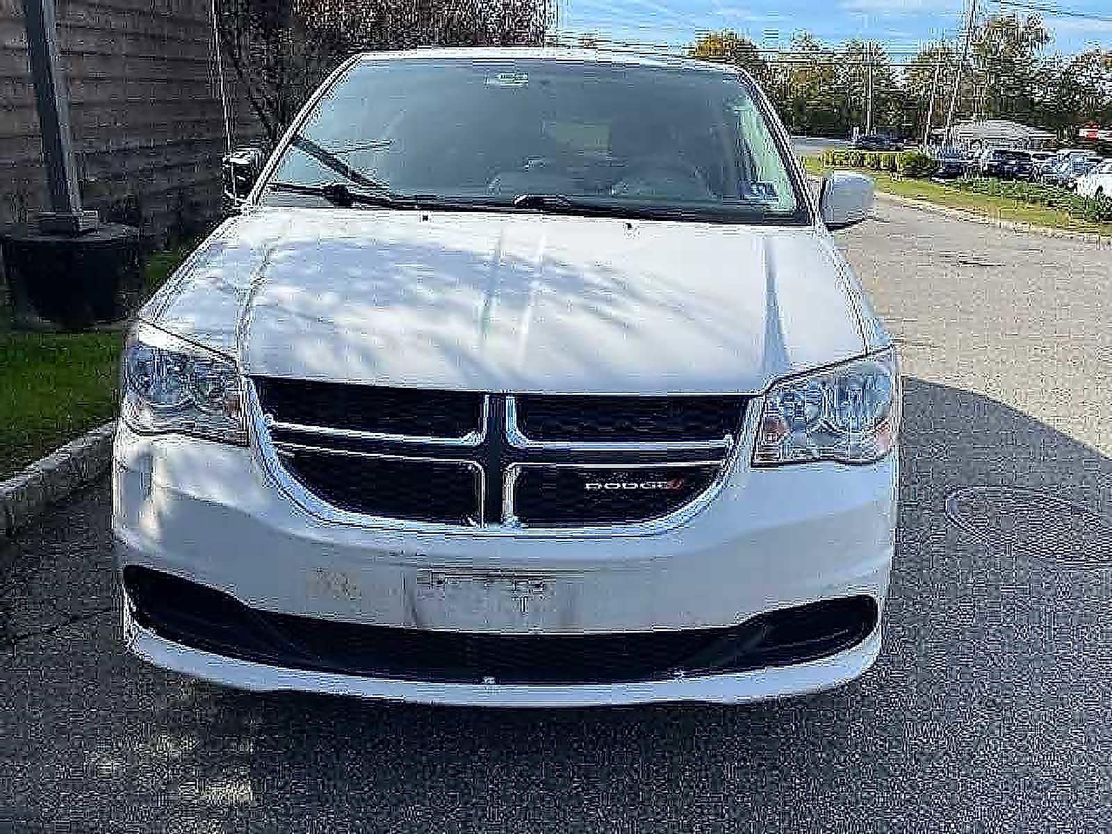 Thumbnail: 2013 Dodge Grand Caravan - 2