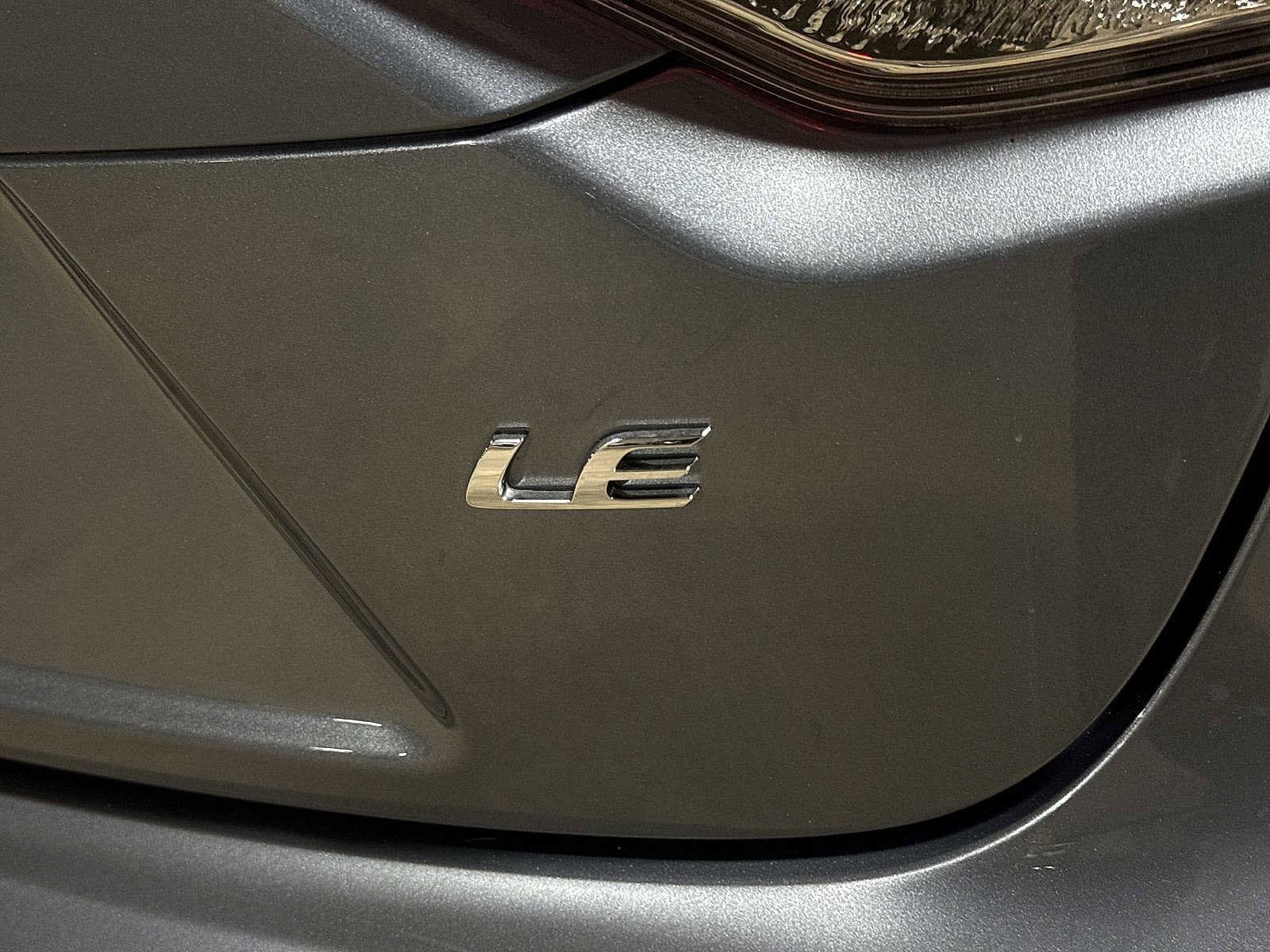 Thumbnail: 2025 Toyota Corolla - 25